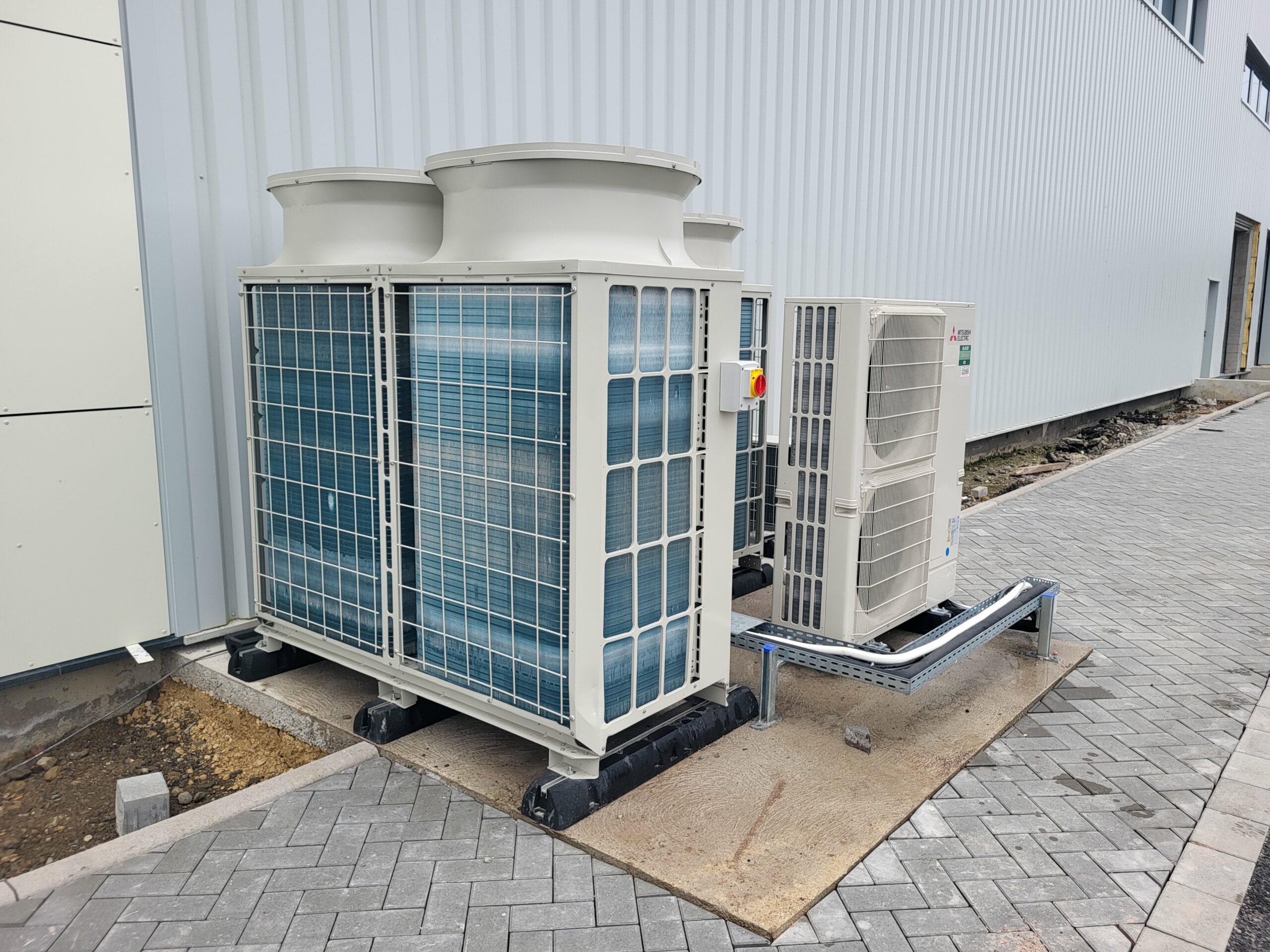 Climatisation air-air pour un entrepôt et bureaux à Heillecourt (54)